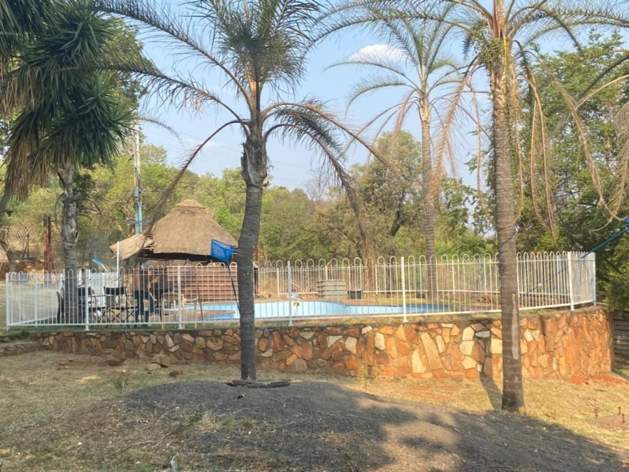 4 Bedroom Property for Sale in Olifantsnek North West